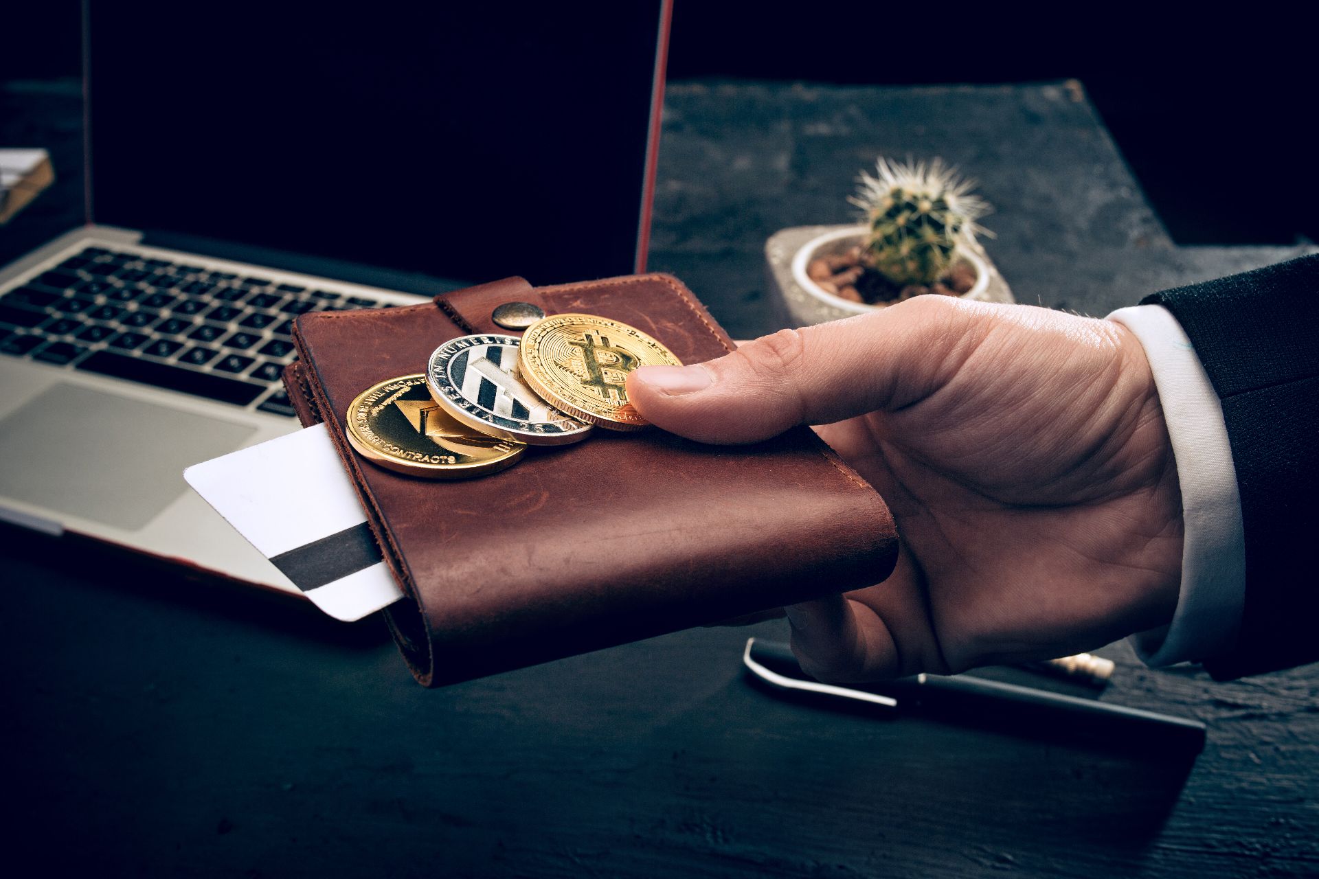 golden-bitcoin-mail-hands